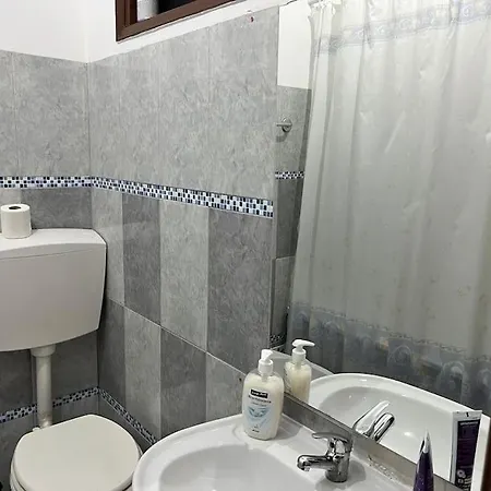Apartman In A Shared Flat Queluz